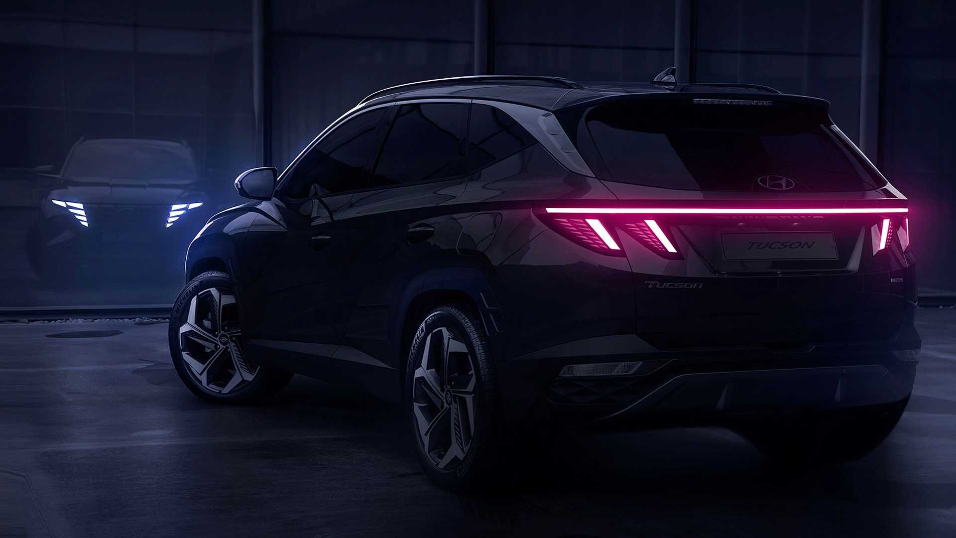 Нового Hyundai Tucson показали на тизерах