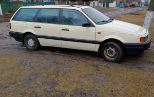 Volkswagen  Passat 1993 №78227 купить в Гадяч
